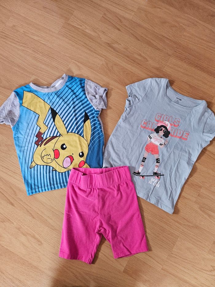 Lot tee shirt et cycliste