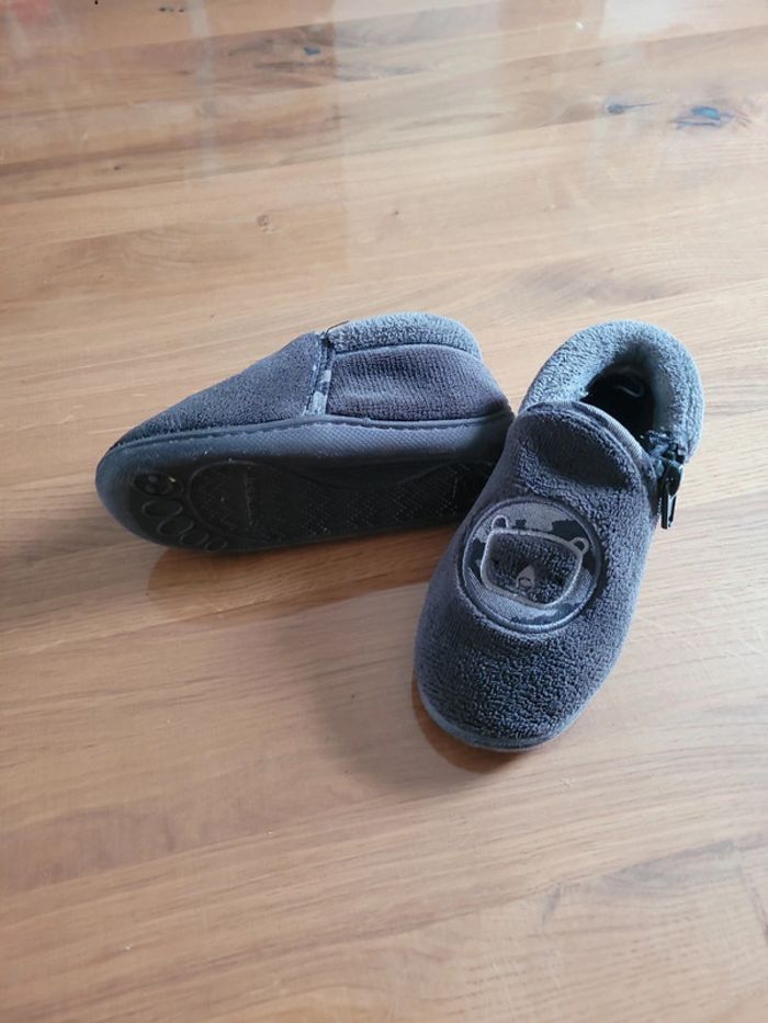 Chaussons pointure 24 Isotoner - photo numéro 2