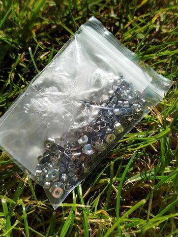 Attache de boucles d'oreilles