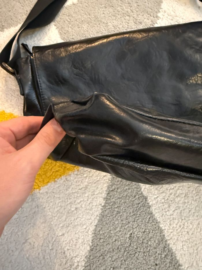 Sac à bandoulière en cuir noir vintage Bata - photo numéro 6