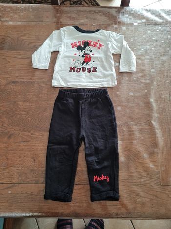 Ensmbel Mickey Disney 9 mois