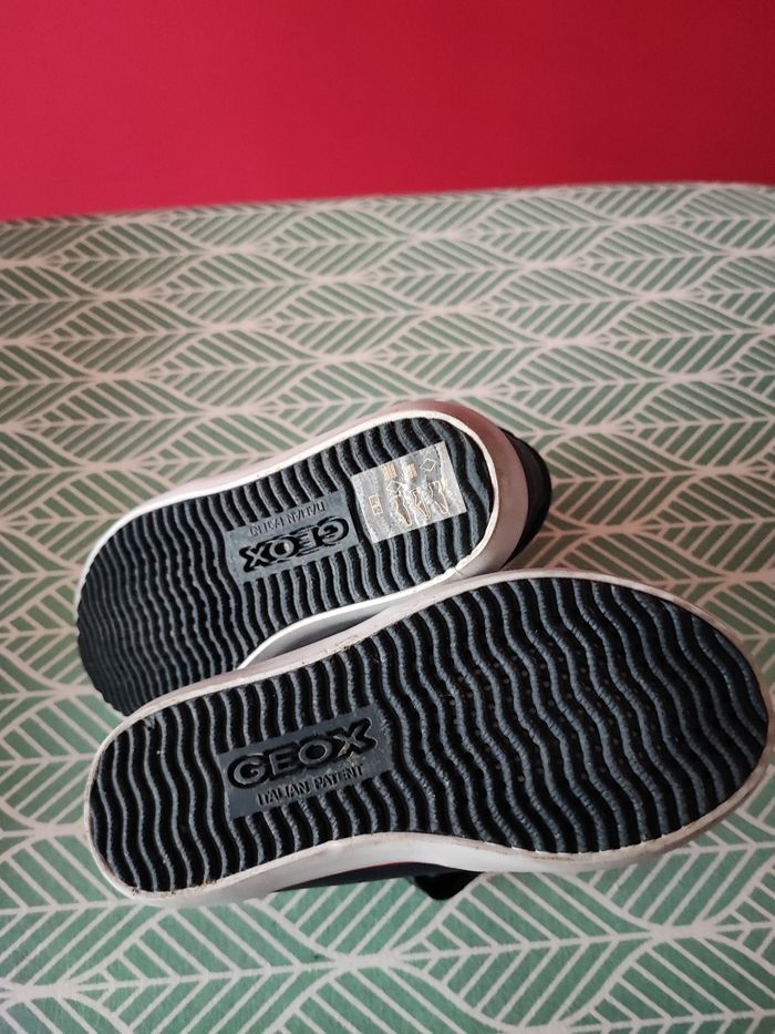 Chaussures Geox neuves - photo numéro 3