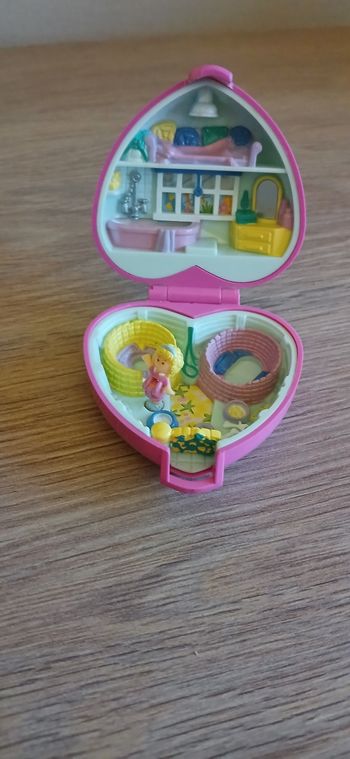 Polly pocket chenil 1993.