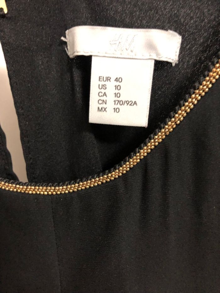 Superbe belle robe classe voile H&M noire et dorée en taille 40 - photo numéro 5
