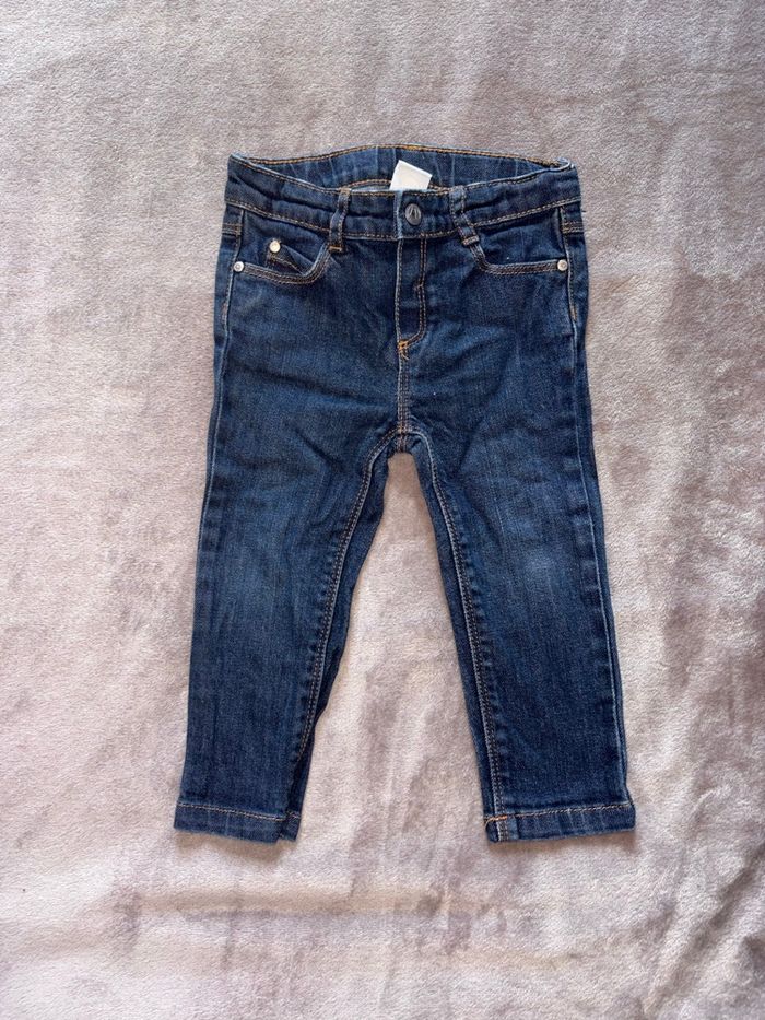 Lot de 3 jeans bébé 18 mois en très bon état - photo numéro 6