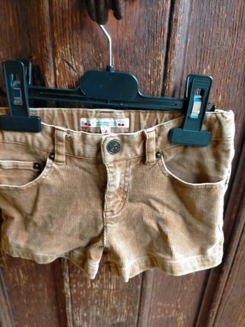 Très jolie short Bonpoint 4 ans