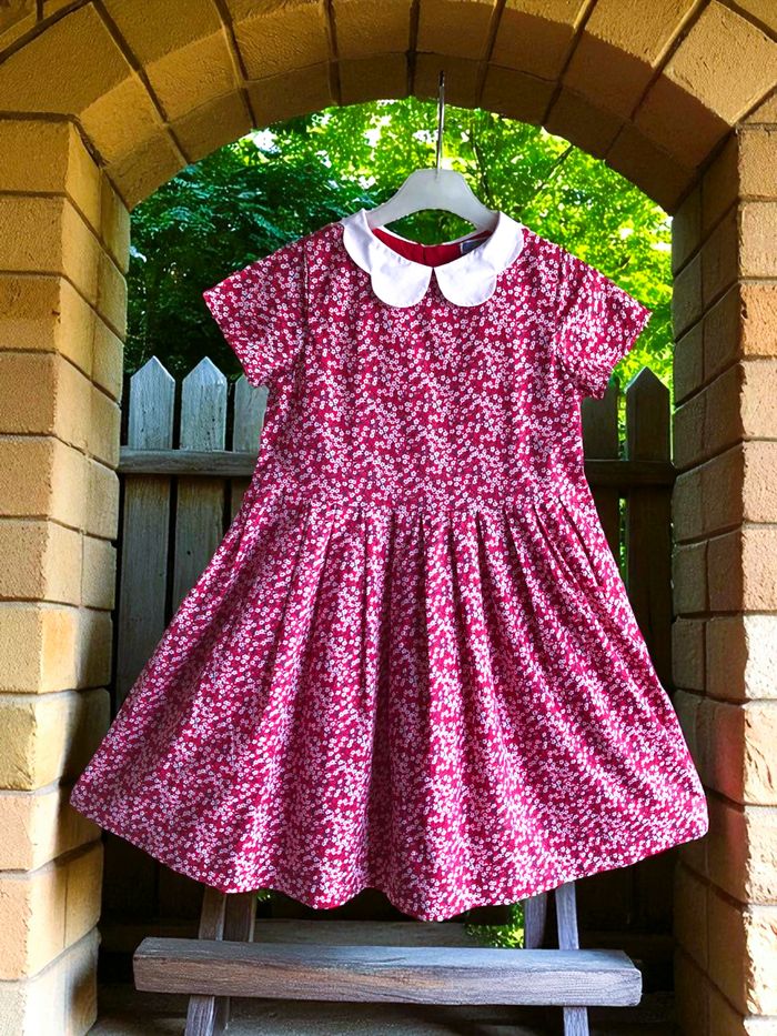 JACADI - NEW - ROBE FILLE IMPRIMÉ LIBERTY, COL PÉTALES & PLIS SUR LE BAS 8A - photo numéro 3