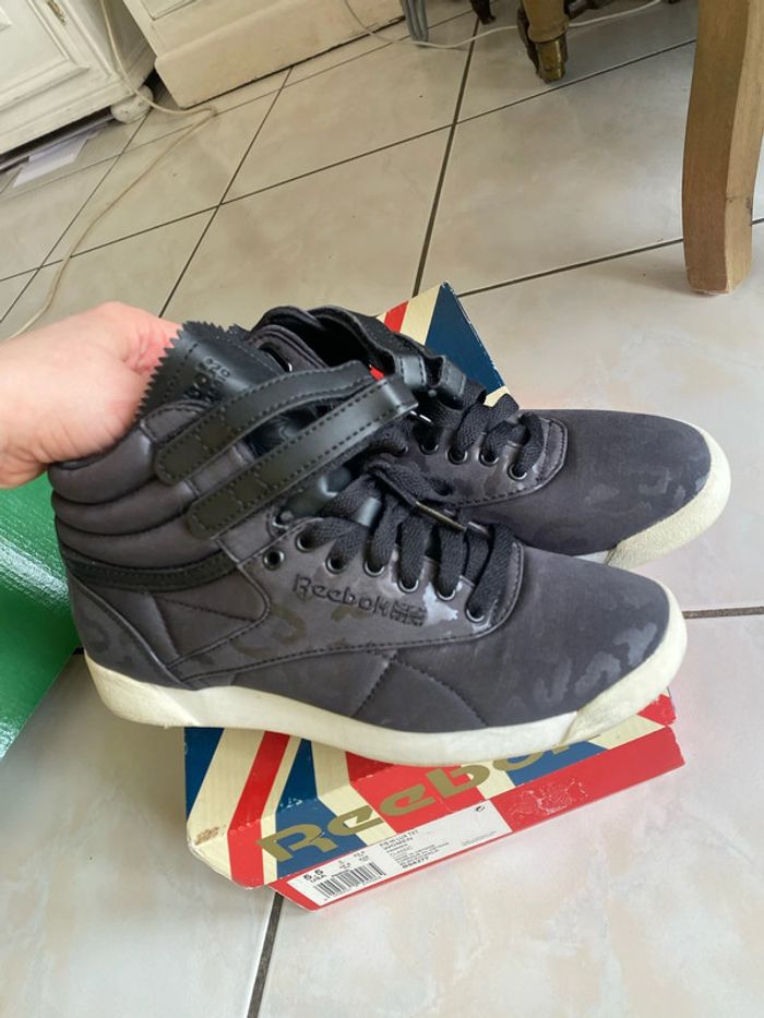 Basket reebok 35,5 - photo numéro 4