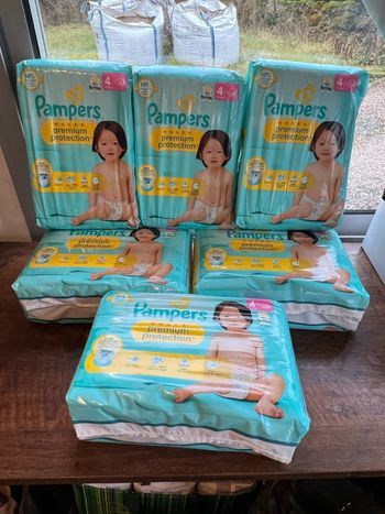 Couche taille 4 Premium protection Pampers : 234 Couches