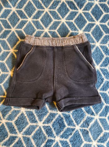 Short 23 mois 