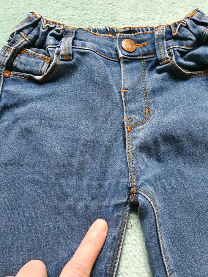 Tres beau jean 2.3 ans - photo numéro 2