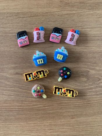 Lot de 10 figurines M&Ms