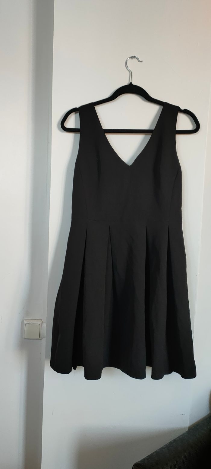 Robe noir - photo numéro 2