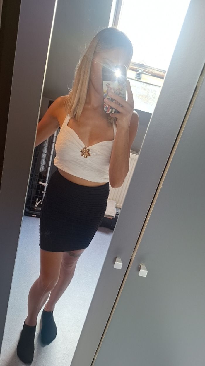 Jupe noir - photo numéro 2