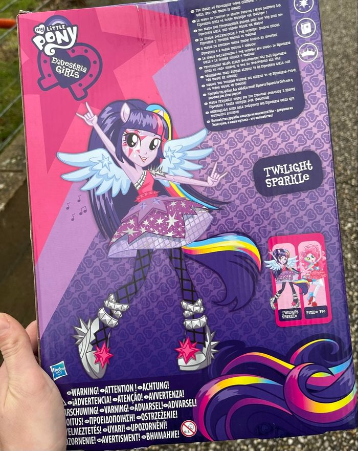 Poupée My Little Pony Rainbow rock neuve