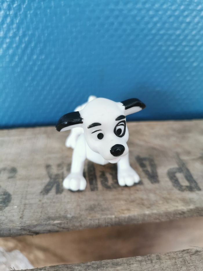 Figurine Dalmatien avec tâche à l'œil Disney - photo numéro 2