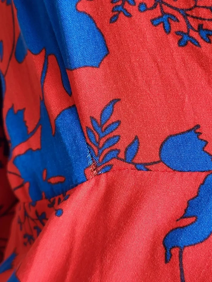 Robe portefeuille rouge imprimé fleuri Goa - photo numéro 11