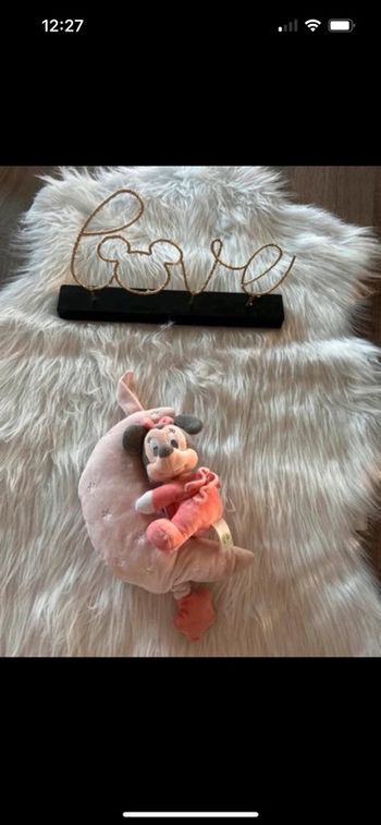 Très beau doudou musical 🥰 minnie sur sa lune Disney