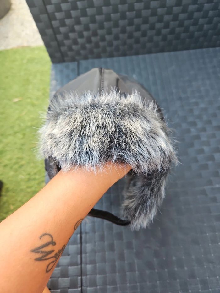 Bonnet - photo numéro 2