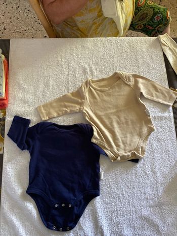 T12mois lot 2 bodys ML