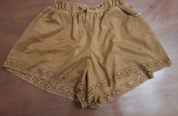 Short daim/dentelle 4 ans