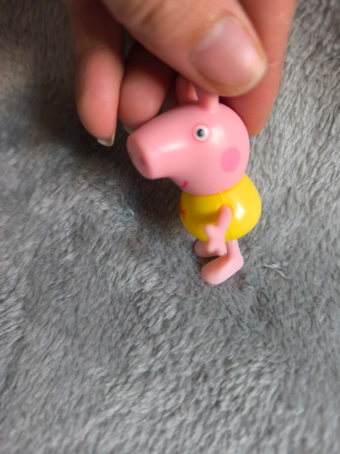 Figurine Peppa pig - photo numéro 4