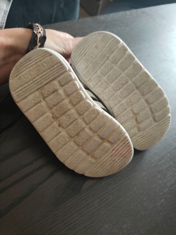 Chaussures Adidas - photo numéro 4