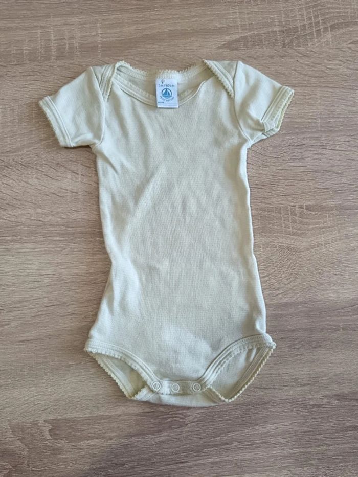 C44 Lot bodies petit bateau 3 mois - photo numéro 4