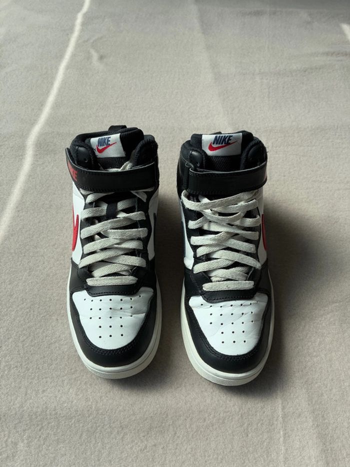Nike court Borough Mid 2 noir et blanc homme taille 39 en très bon état - photo numéro 3