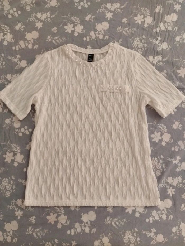 Très joli t-shirt blanc avec perles Shein taille L