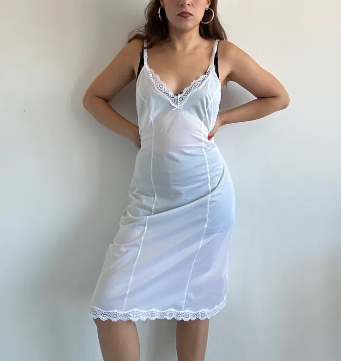 Robe nuisette vintage blanche à dentelle taille M - photo numéro 4