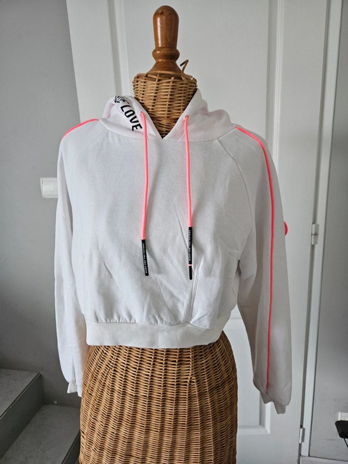 Sweat à capuche femme Jennyfer taille S chelo2 - photo numéro 2