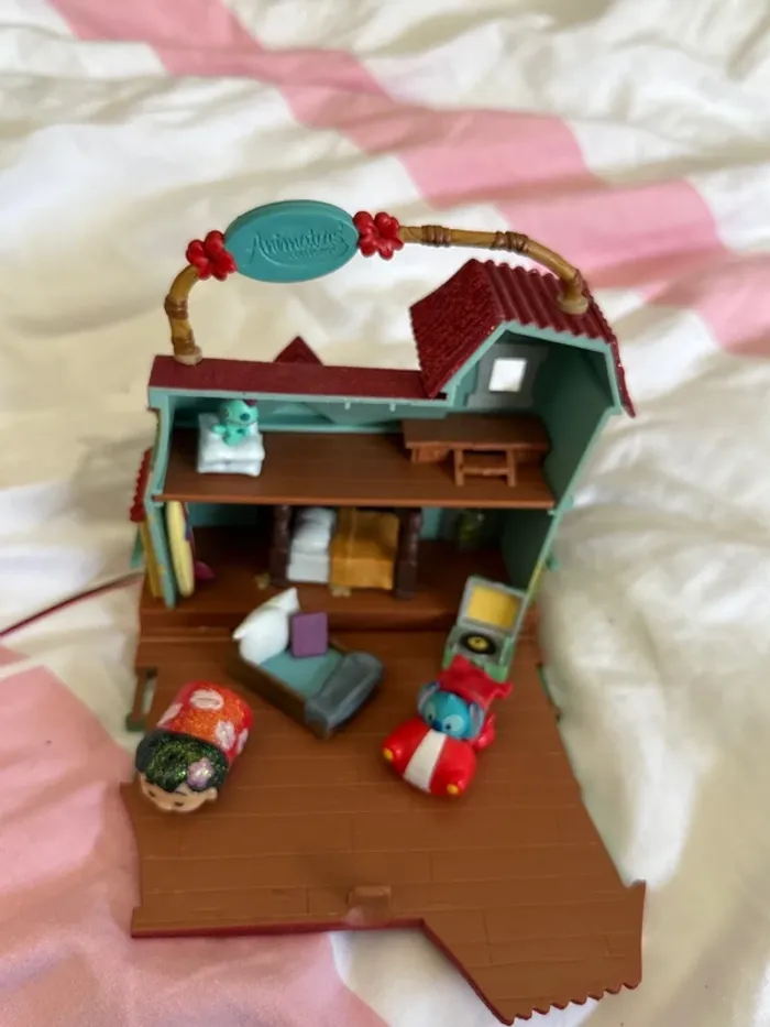 Petite maison lilo et stitch - photo numéro 4