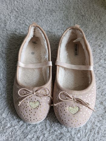 Chaussons / ballerines fille Kiabi – taille 25