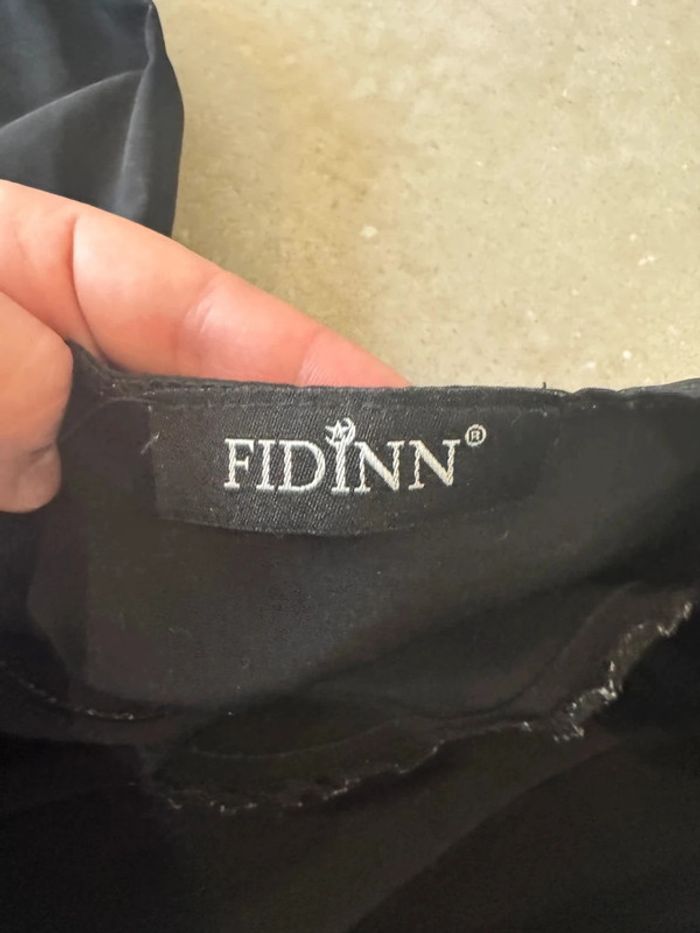Longue robe noire Fidinn taille unique, très bon état, - photo numéro 2