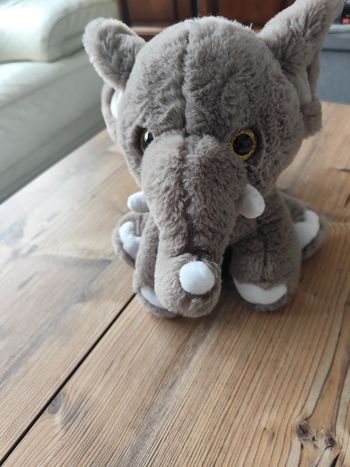 Peluche éléphant