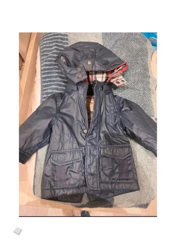 Manteau neuf type parka à capuche neuve  - 68 cm