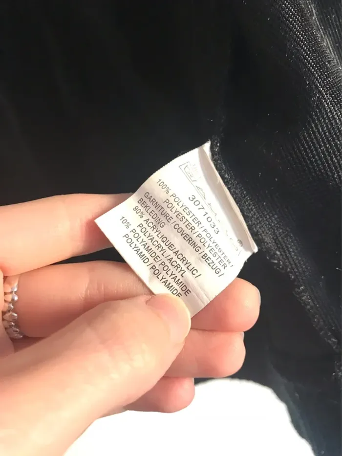 Veste en fausse fourrure noire et brillante 12 ans - photo numéro 8