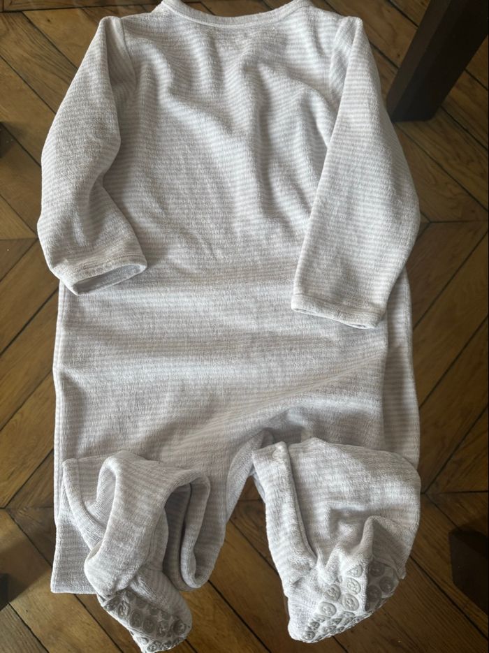 Pyjama gris clair 3 ans - photo numéro 2