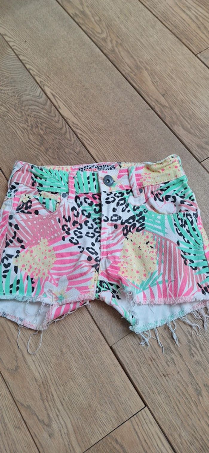 Beau short coloré