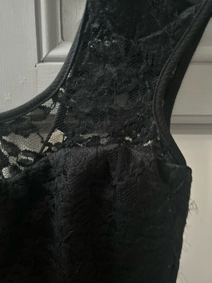 Robe noire - photo numéro 3