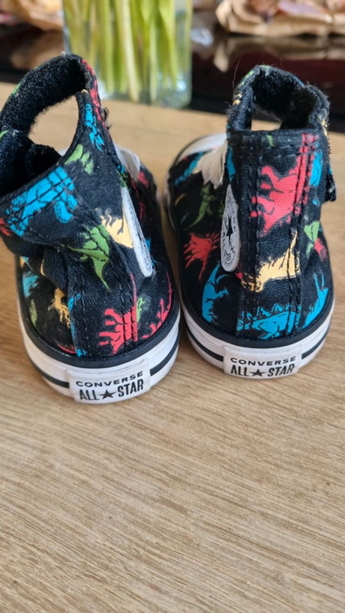 Baskets Converse hautes T20 dinausaure état neuf - photo numéro 3