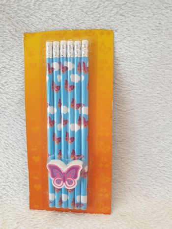 Lot de 6 crayons de mine et gomme neuf
