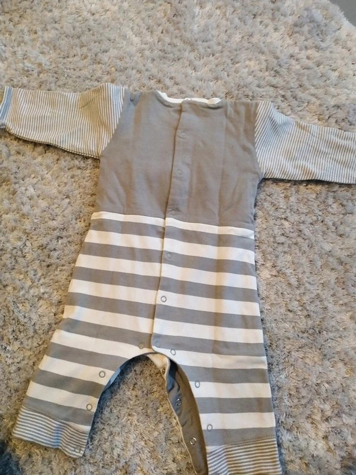 Combinaison Absorba 6 mois - photo numéro 4