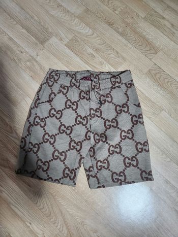 Short Gucci