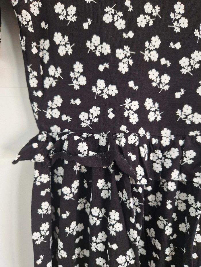 Jolie robe Boohoo taille 38 neuve avec étiquette - photo numéro 4