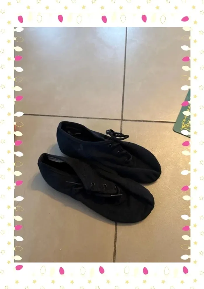 Chaussons de jazz 28 ? M - photo numéro 2