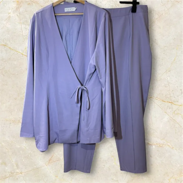 Ensemble blazer et pantalon