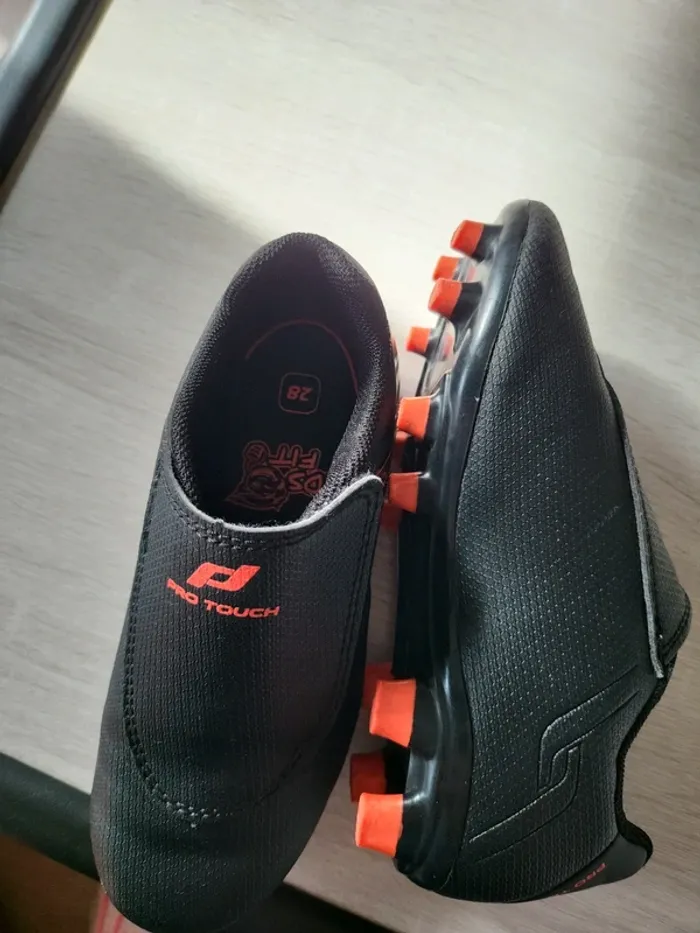 Crampons taille 28 - photo numéro 3