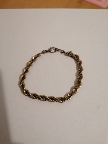 Bracelet